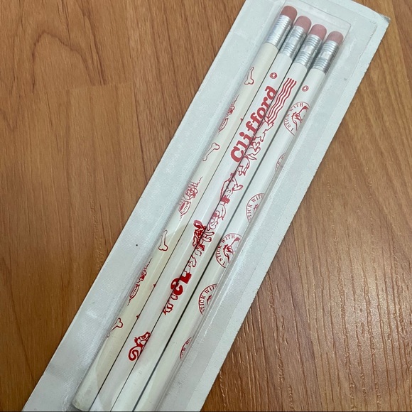 Vtg Clifford Big Red Dog 4 Set of Logo Pencils - Picture 1 of 5